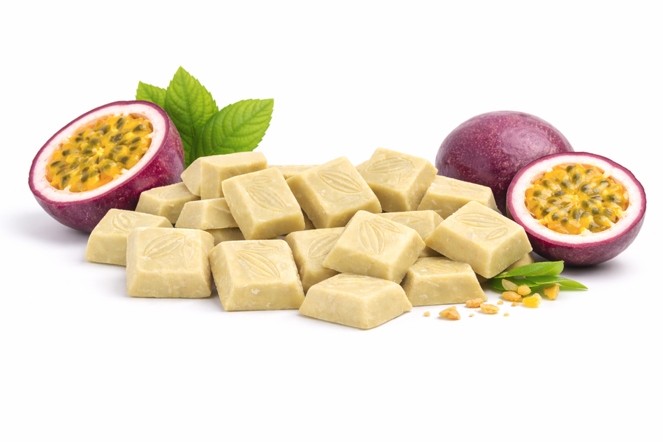 Passion Fruit White Chocolate Chunks - 1.5kg