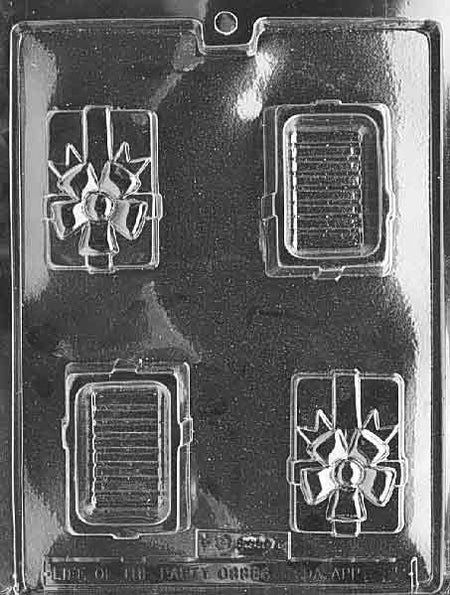 Small Box with Bow Chocolate Mould by Home Chocolate Factory - professional pastry and chocolate equipment