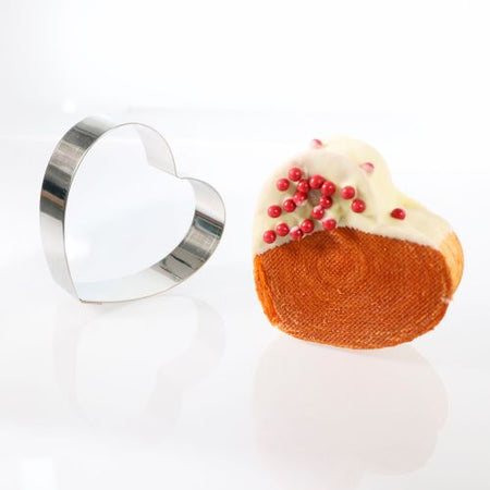 Martellato Heart New York Roll Stainless Steel Ring - 100mm x 107mm x H 35mm by Home Chocolate Factory - professional pastry and chocolate equipment