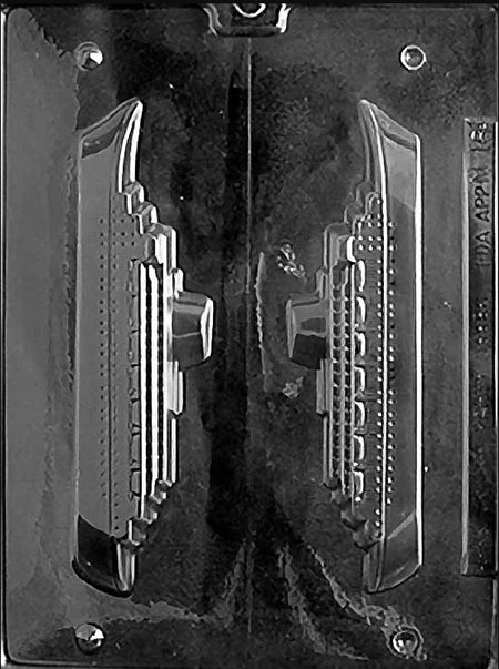 3D Ocean Liner Chocolate Mould by Home Chocolate Factory - professional pastry and chocolate equipment