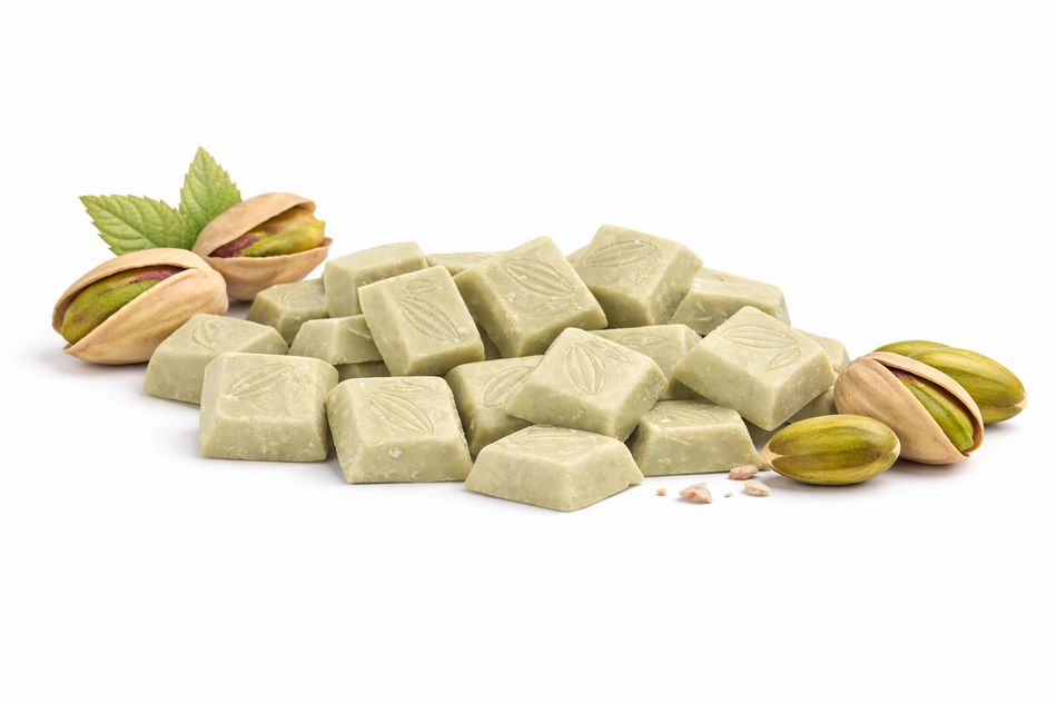 Pistachio White Chocolate Chunks - 1.5kg